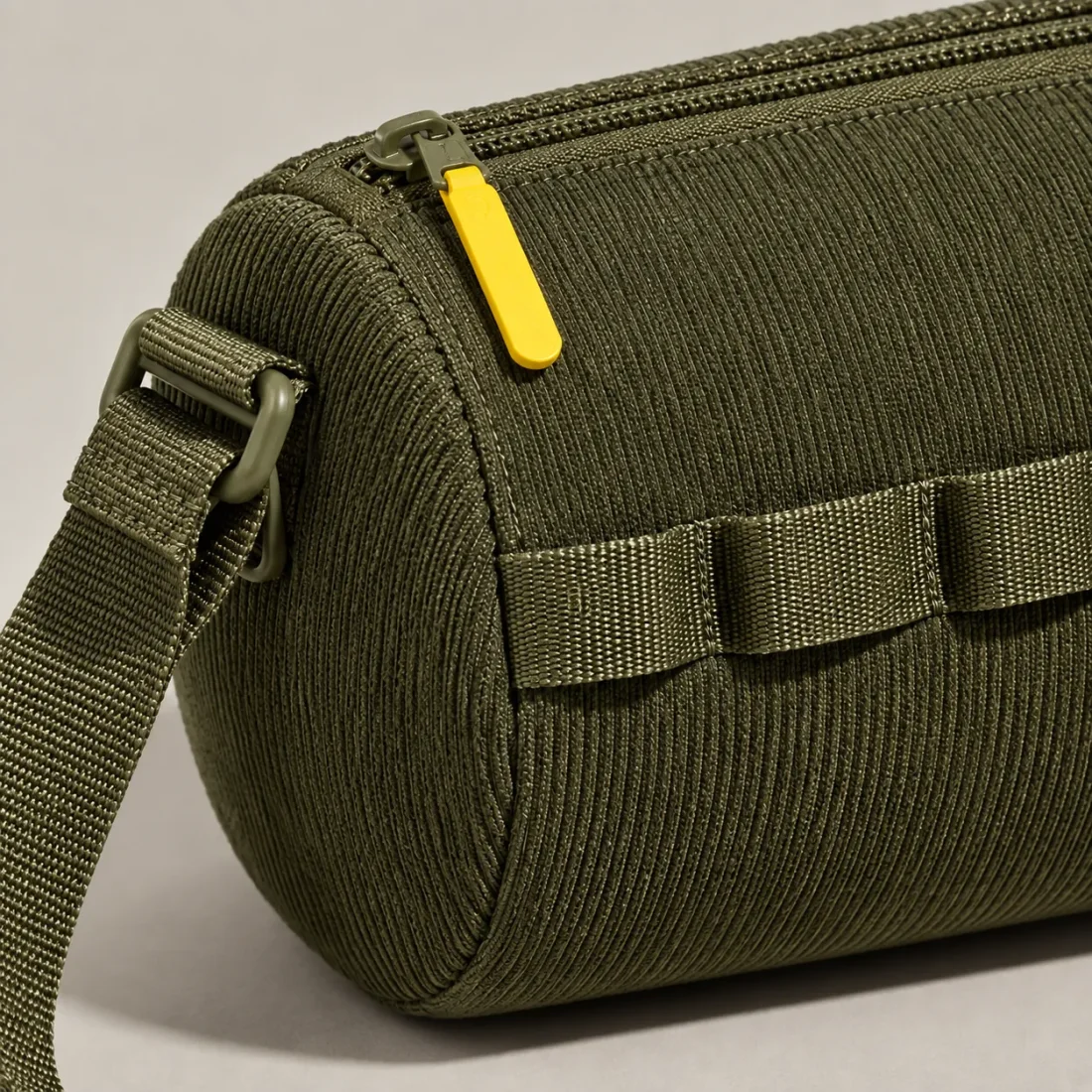 Cord Barrel Crossbody, close-up of the rail and hardware