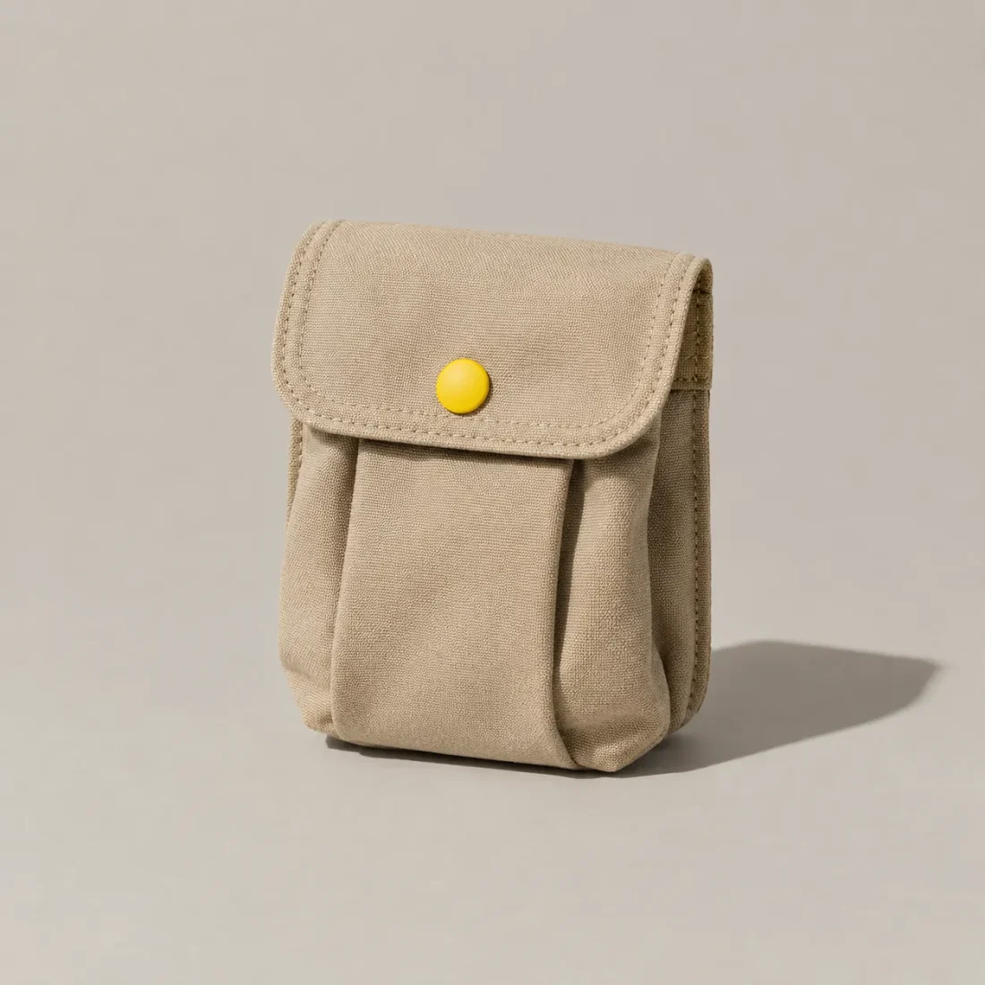 Flap Pocket, studio photo