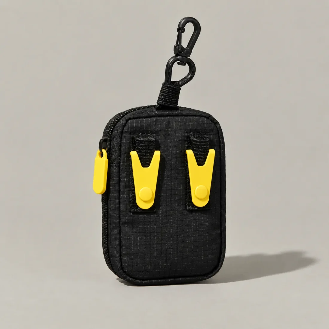 Key Pocket, back with two V-Clips