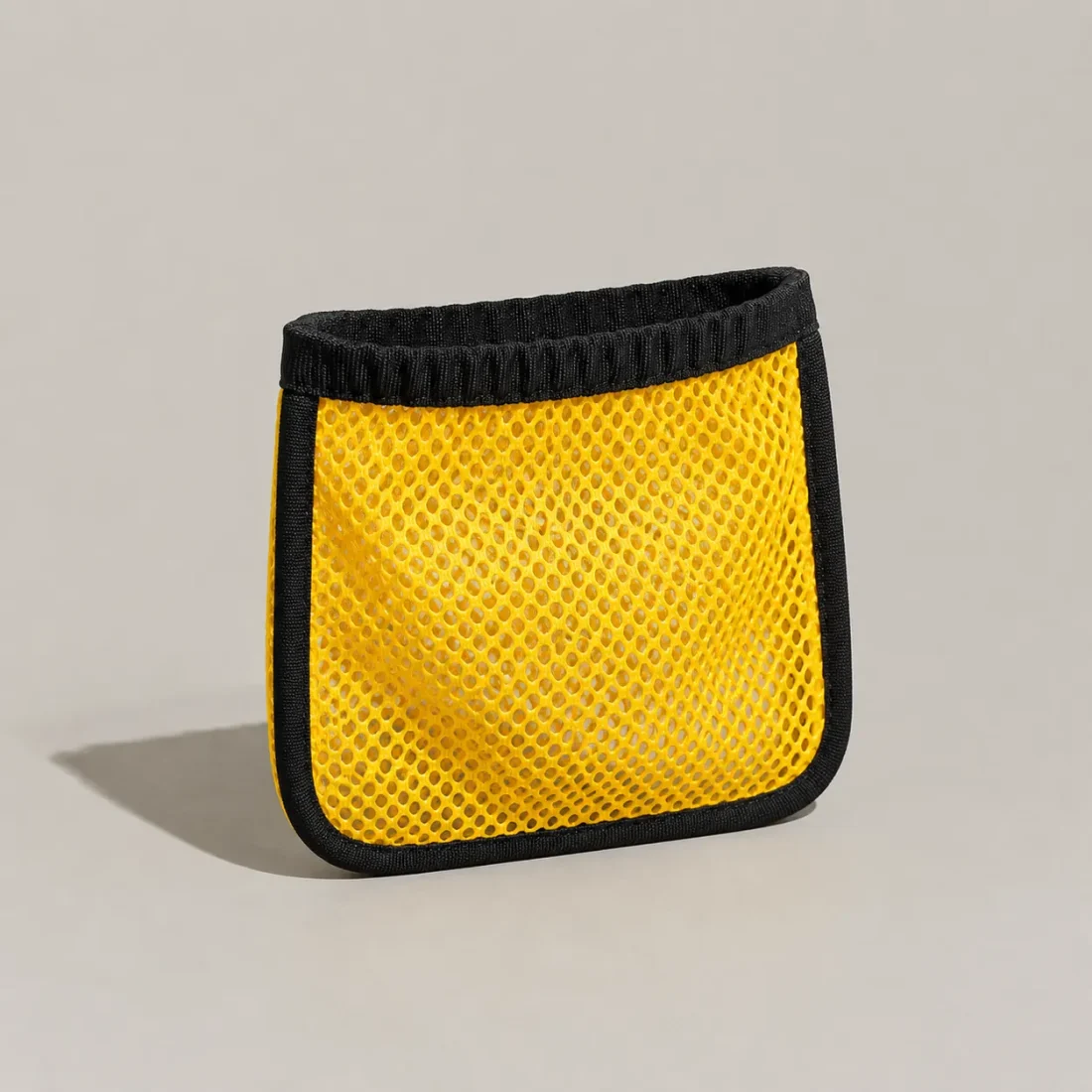 Mesh Pocket, studio photo