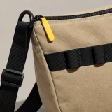 Rail Sling L, close-up of the rail and hardware