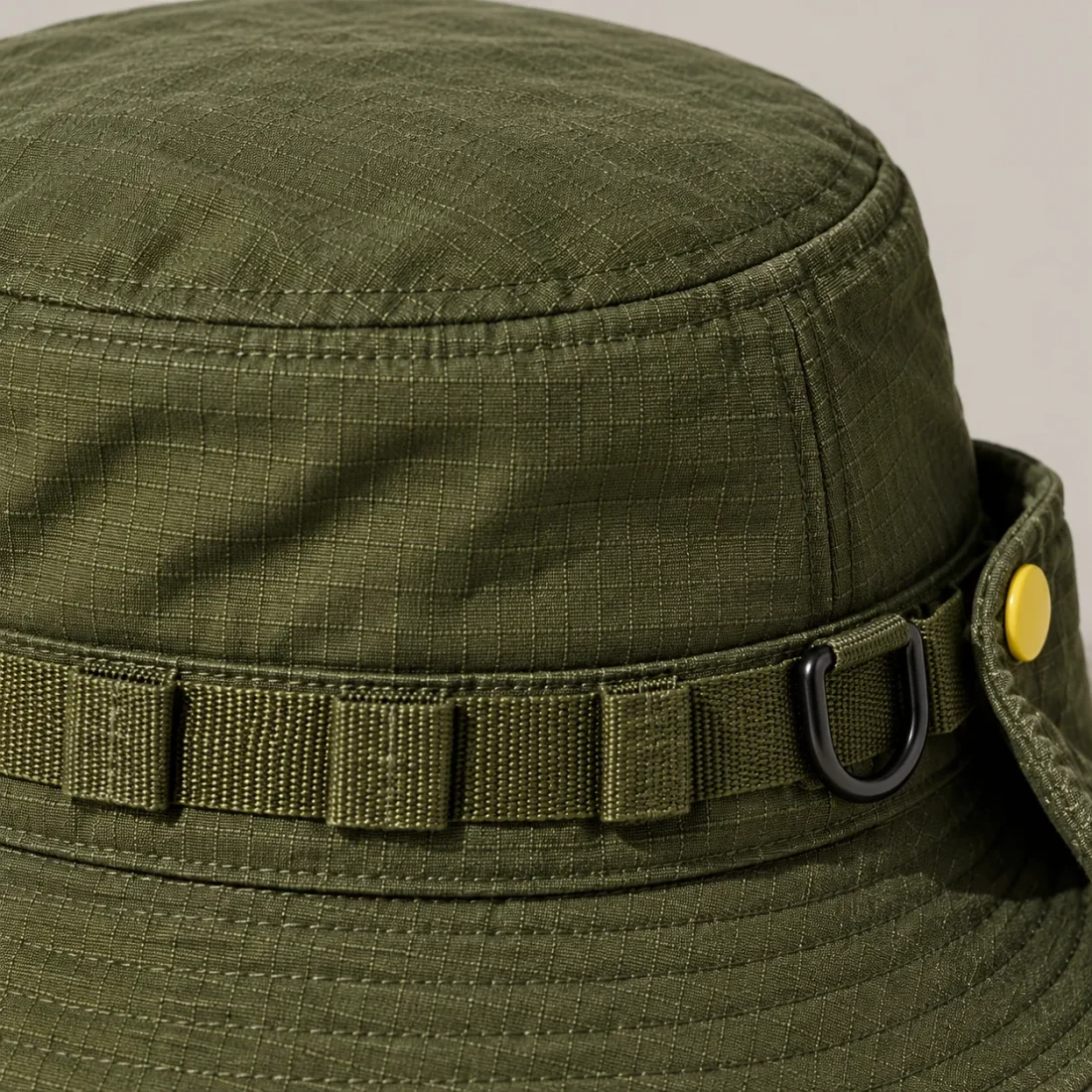 Snap-Brim Bucket, close-up of the rail and hardware