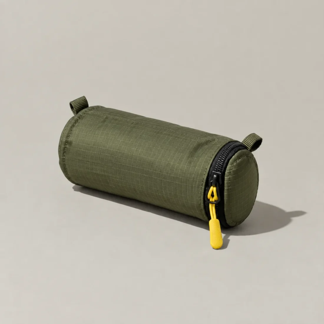 Tube Pocket, studio photo